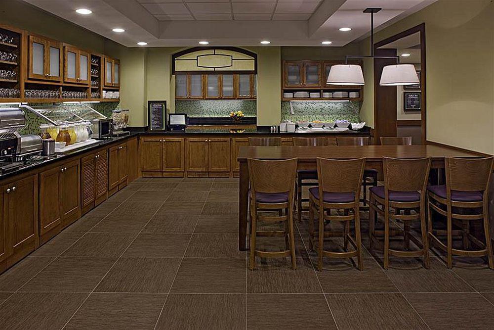Hyatt Place Columbus-North Restaurant foto